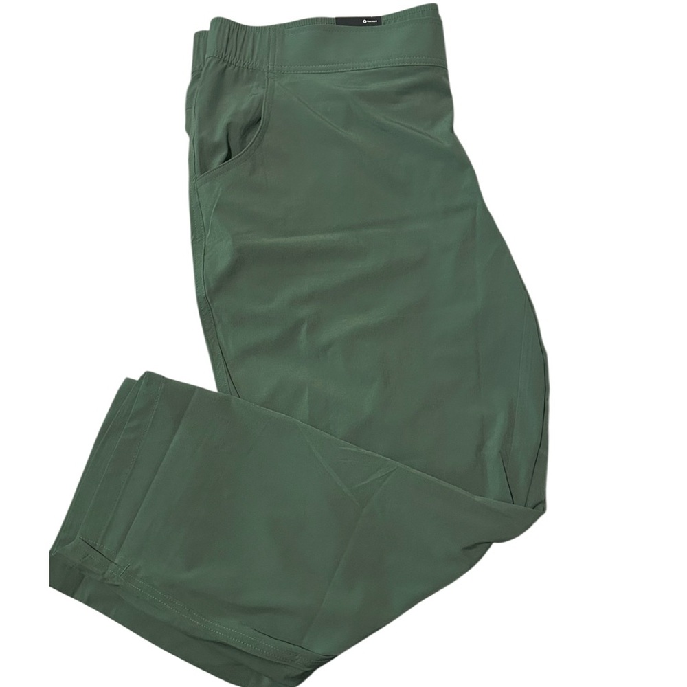 Eddie Bouer light weight traveler ankle pants NWT